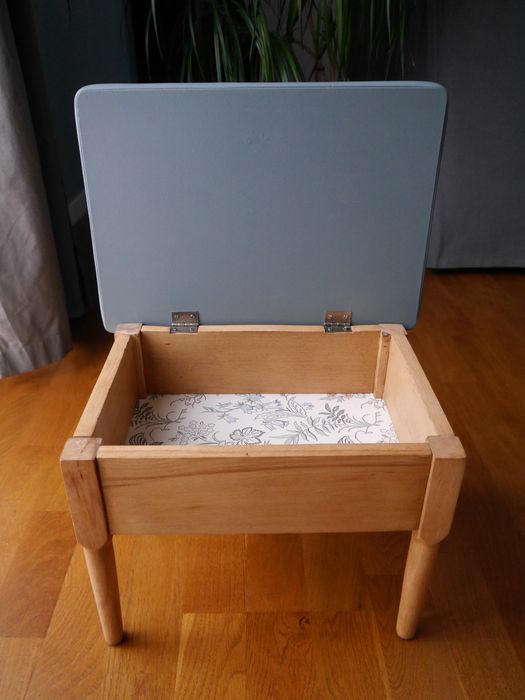 Pudełko na nóżkach, mały niciak po renowacji