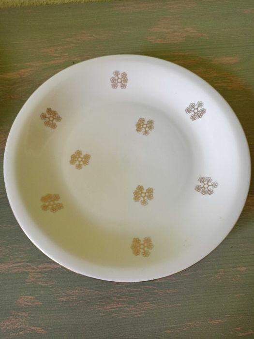 Serwis stołowy porcelanowy vintage. Chodzież.
