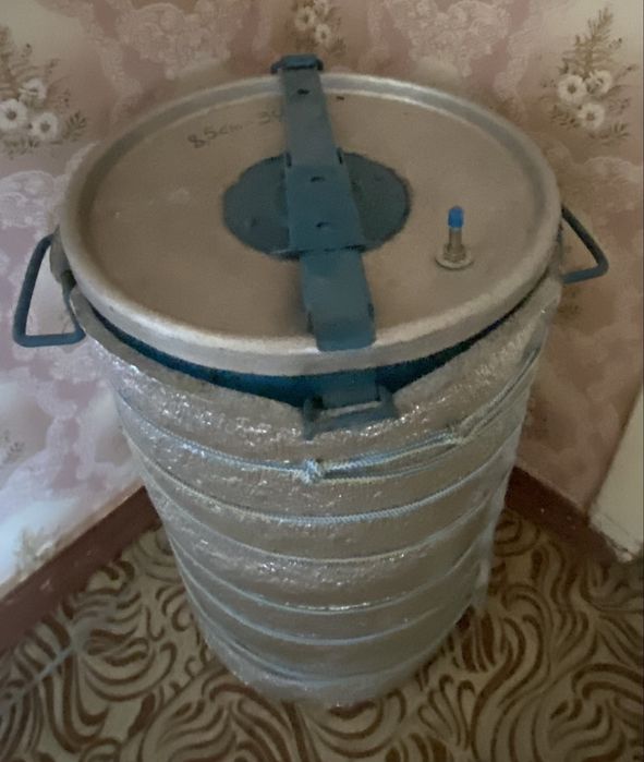 Бідон бочка бак ємність