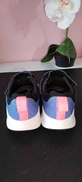 Adidasy Nike roz. 31