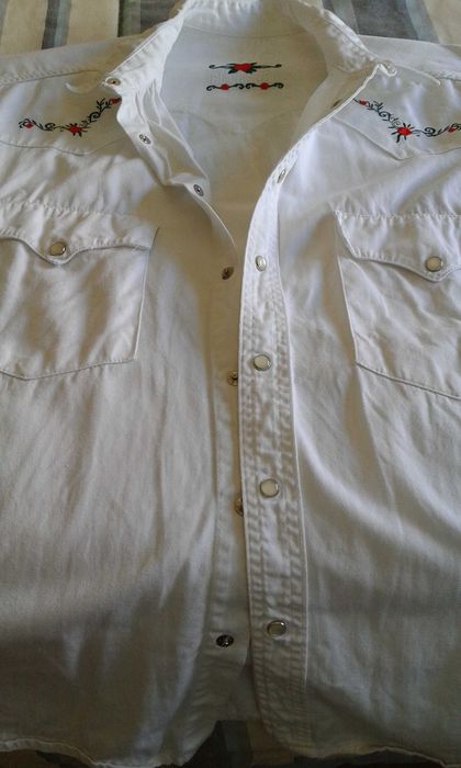 Camisas Helly Hansen, Victor Emmanuel, Dassenta, Charro, Cortefiel