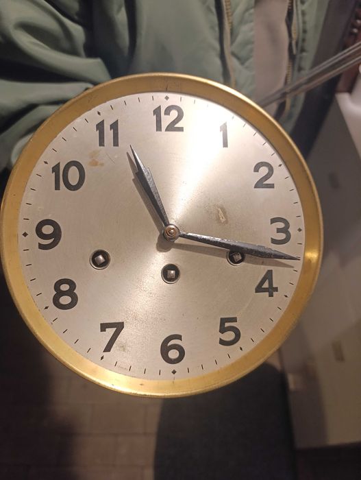 Mechanizm do zegara Junhans Kwadrans i mechanizm do zegara kinzlo