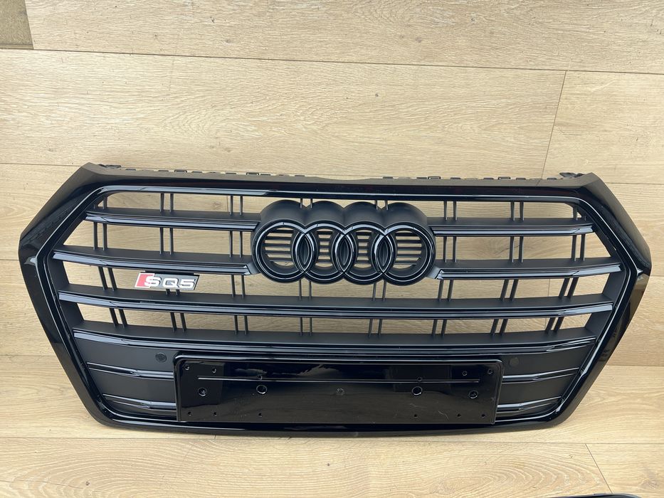 Audi Q5 fy 80A решітка решетка радиаторов