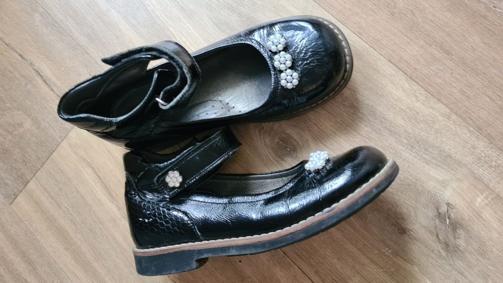 Buty do szkoły 34 rozmiar