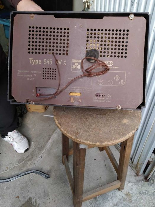 Rádio de Válvulas Grundig Ano: 1953