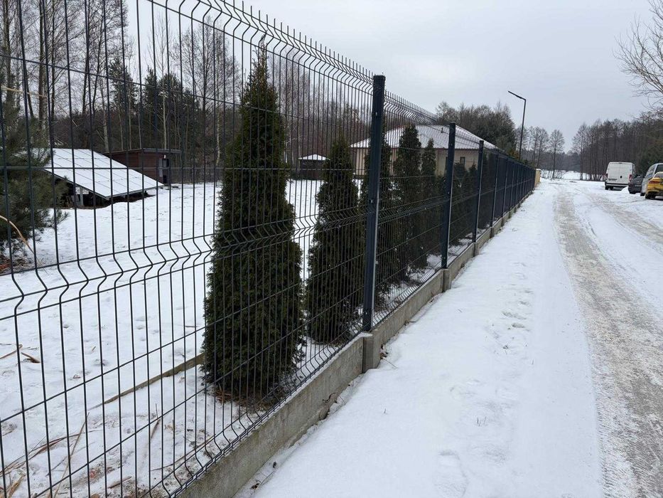 Ogrodzenie panelowe 1,53 fi4 z podmurówką