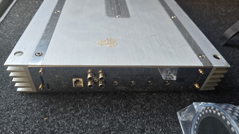 Skrzynia basowa 2×750w + wzmacniacz + kondensator