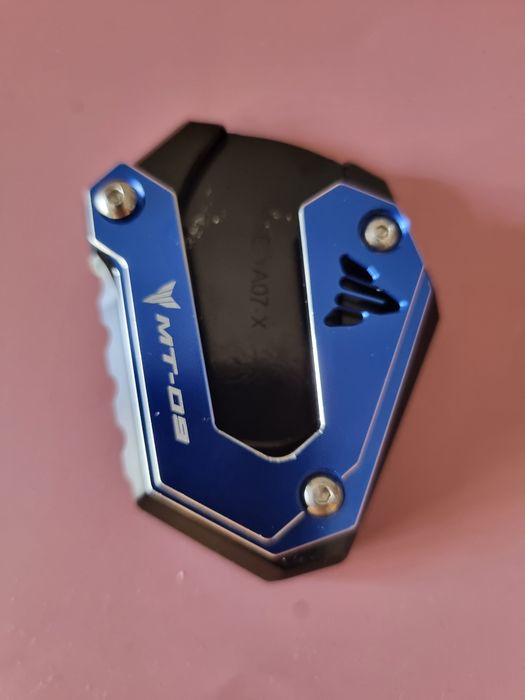 Vendo descanso para Yamaha MT09.