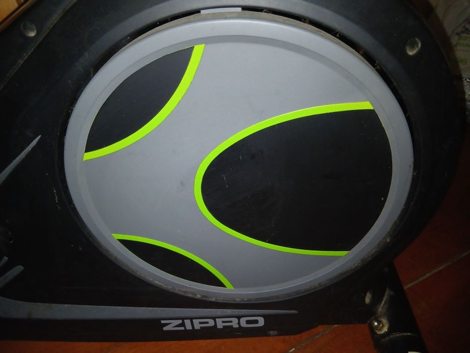 Zipro Flame rower stacjonarny