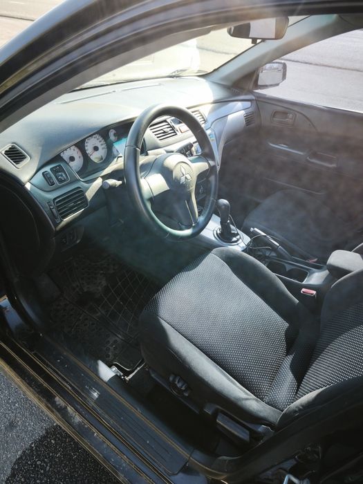 Продам Mitsubishi Lancer 9 1.6м/т