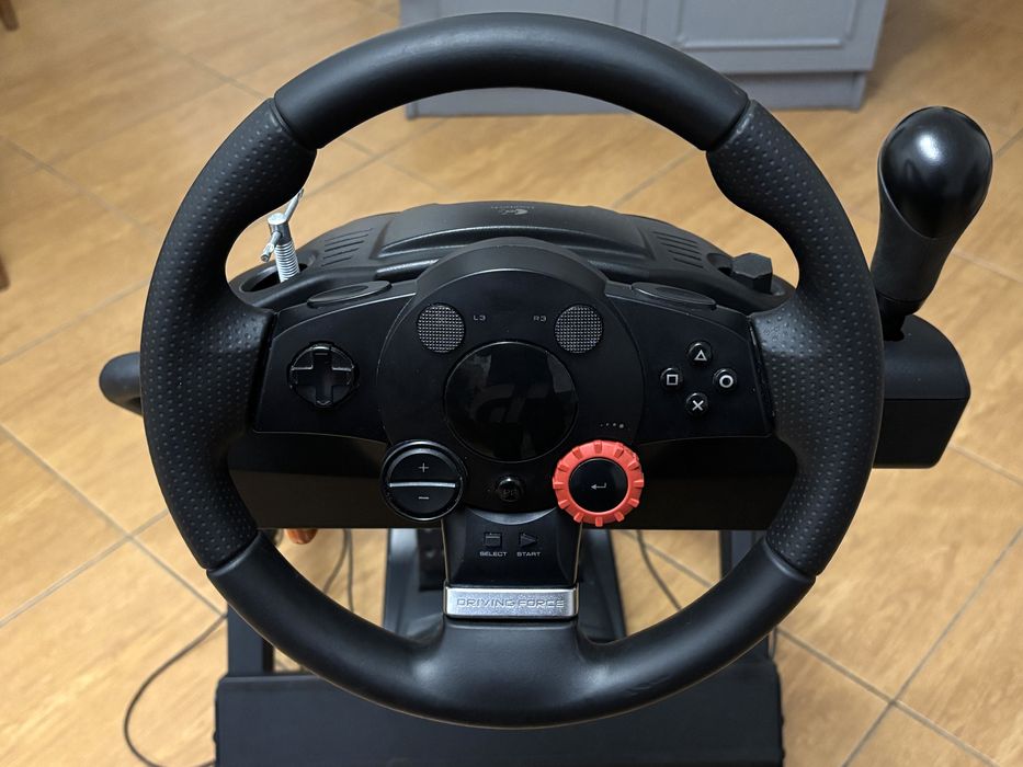 Продам ігровий руль кермо Logitech driving force gt 900!