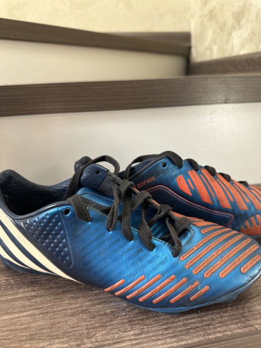 Бутси Adidas Predator б/у в гарному стані, 38-39 розмір