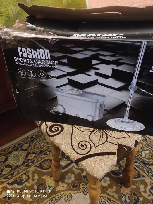 Швабра с ведом на колесах и механизмом отжима Fashion Sports Car Mop.