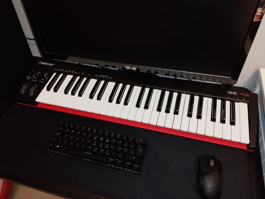 Teclado Controlador Midi (4 oitavas)