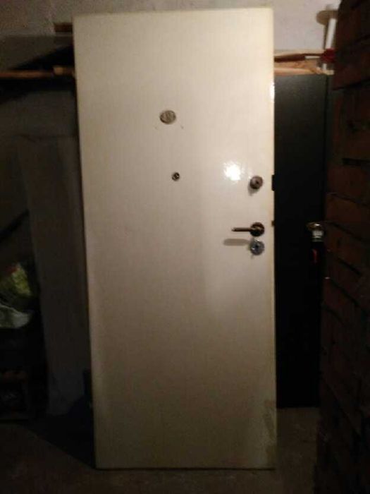 Drzwi prawe 80x200 beż futryny