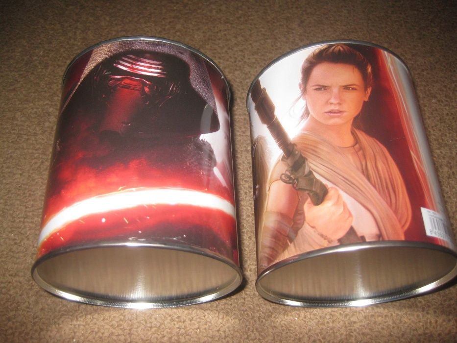 3 Mealheiros/2 do Star Wars e 1 do Pikachu/Novos!
