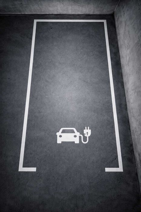 Оренда паркомісяця вул. Пимоненка Хлібна із зарядкою для електромобіля