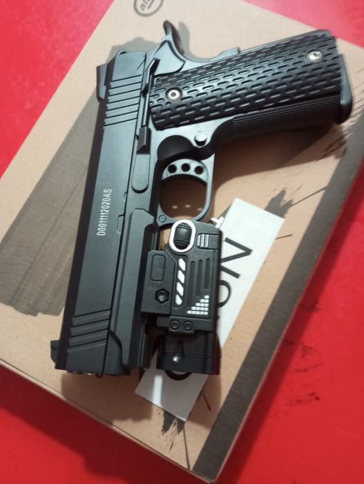 Pistola de airsoft ( nova ) full metal