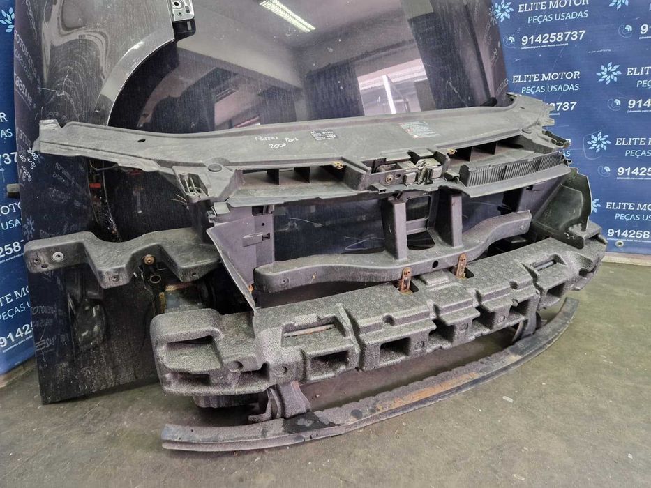 Frente completa usada VW PASSAT B6 2.0 TDI capot parachoques oticas guardalamas reforço