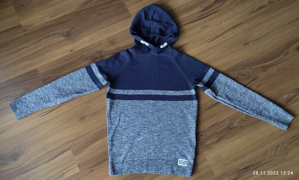 Sweterek H&M rozm. 134/140