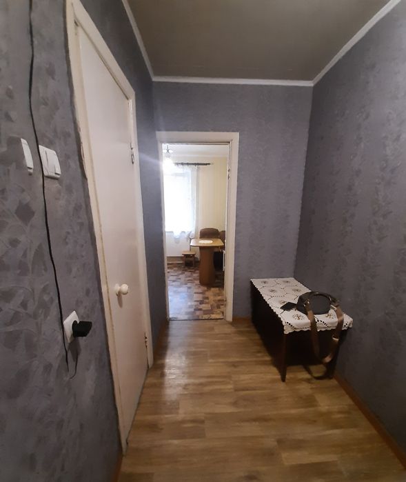 Продам 1-кімнатну з великою кухнею