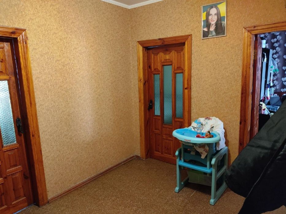 Продаж3-х-к квартири в центрі міста Городня , Чернігіська область.