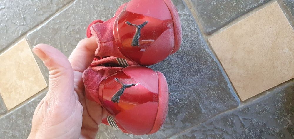 Puma kolce rozmiar 41 czerwone