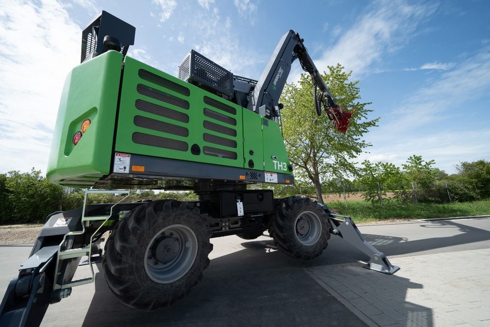 Maszyna do wycinki drzew TH3 15m głowica ścinkowa koparka nie Jarraff