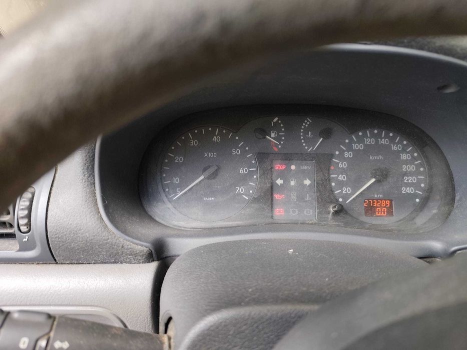 Renault Clio 1999