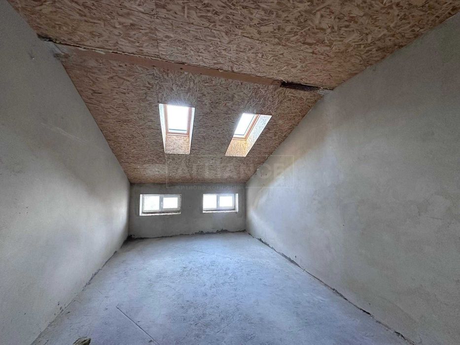 229$\м2, Унікальна квартира з видом на річку в зданому будинку !