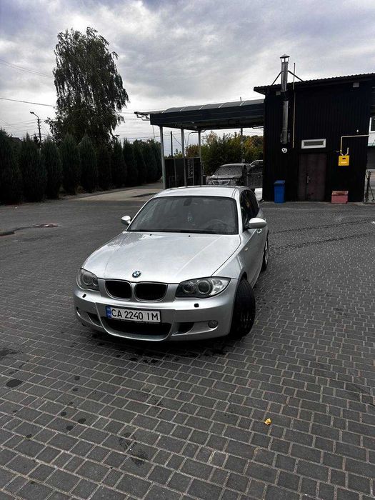 Продам BMW 118i
