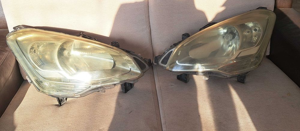 Farol Citroen Berlingo Direito e Esquerdo , usado original
