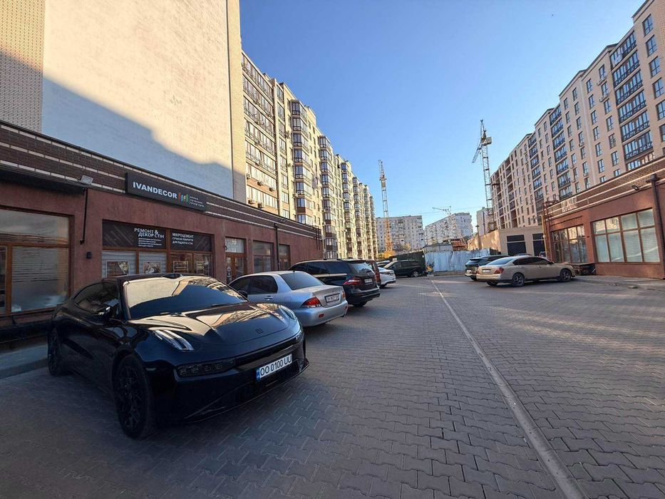 Сдам до лета 2 комнатную квартиру(студия и спальня)в ЖК Парус