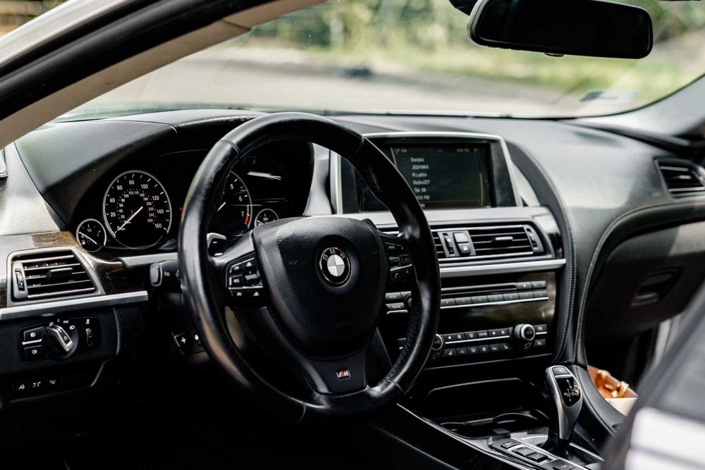 BMW 650i X-drive 4.4 V8 450KM < --  Sprawdź opis