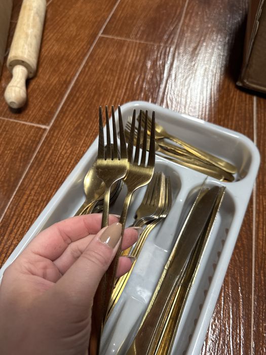 Conj talheres dourados