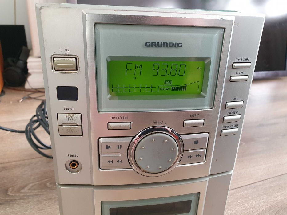 Miniwieża Grundig UMS 15