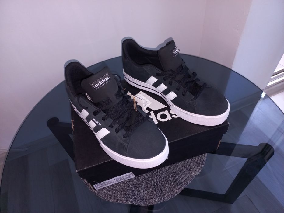 Sprzedam buty adidas 43.1/3