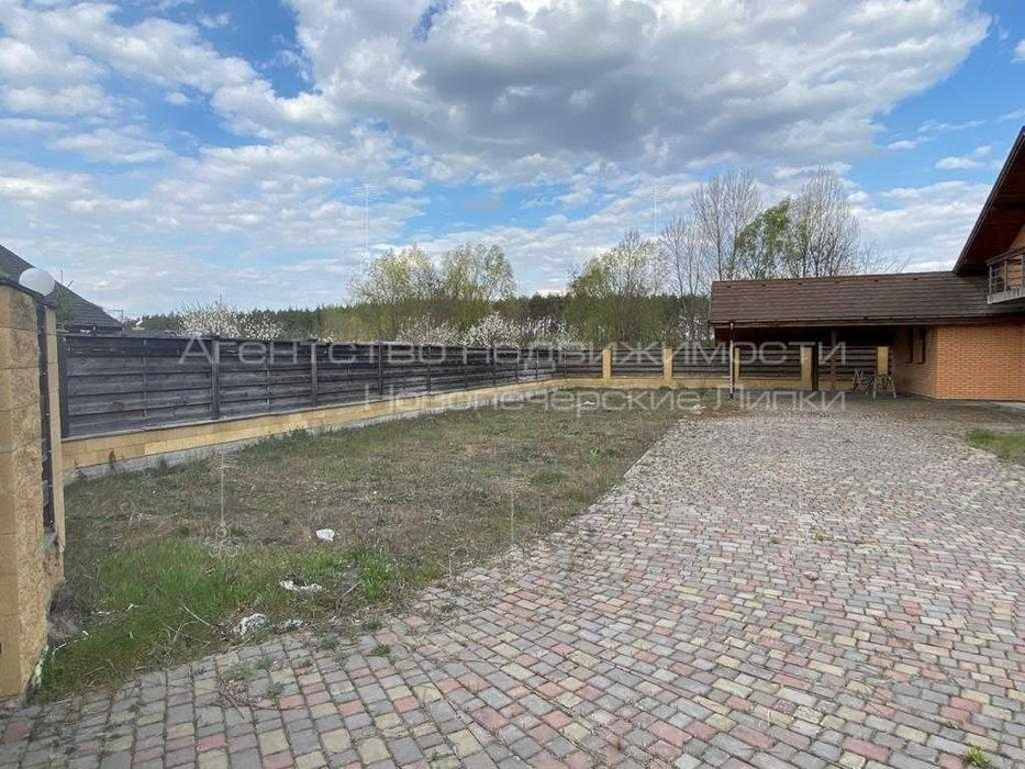 Продаж будинку 197м2 у елітному КМ «Козирна карта» с. Березівка