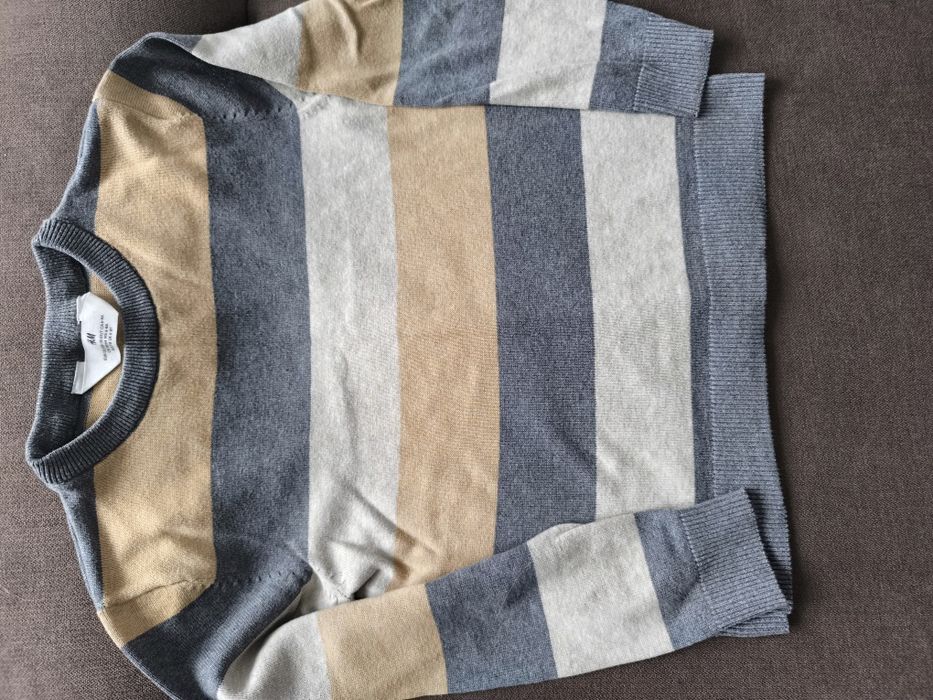 Светр хлопчика вдеальний