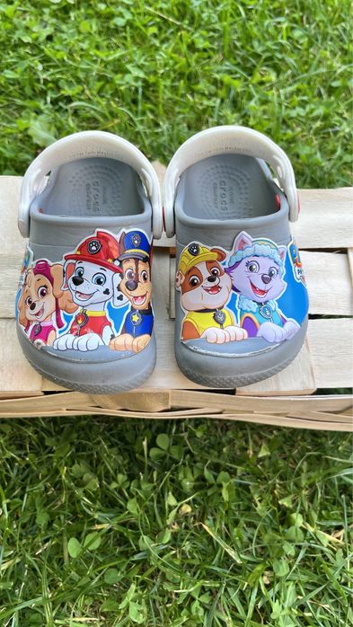 Crocs Sandały / Kapcie / Klapki