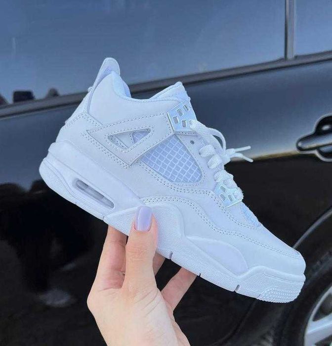 Tenis Jordan 4 retro