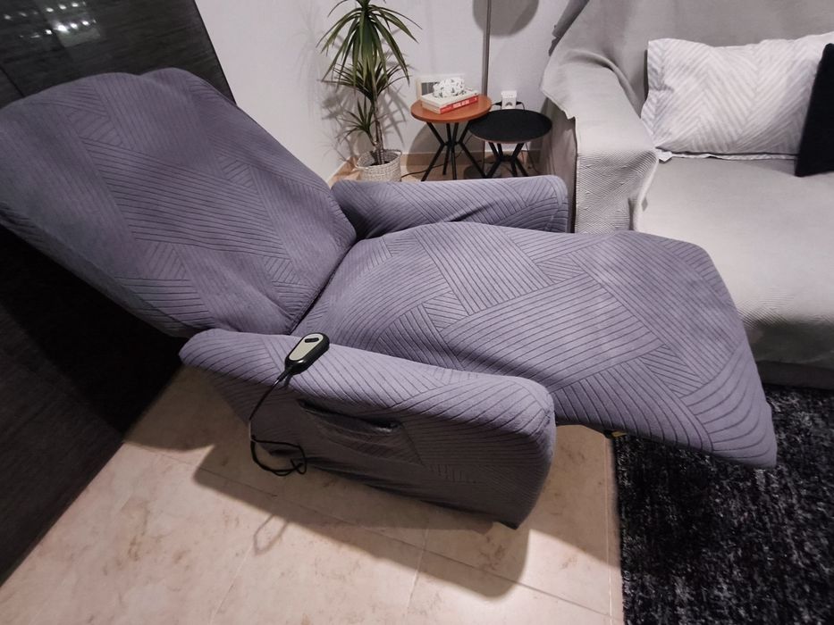 Poltrona relax elétrica pele sintética MAX antracite, Comforama.