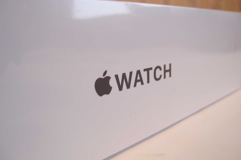 Годинник новий Apple Watch Series SE 44mm Space Grey