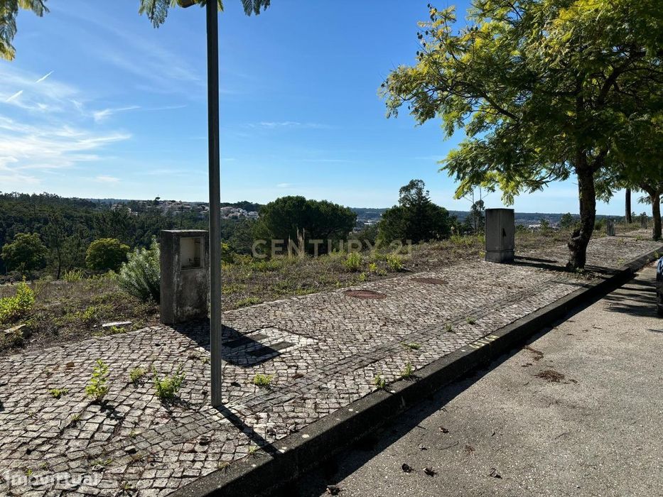 Lote de terreno  para  construção de Moradia Geminada