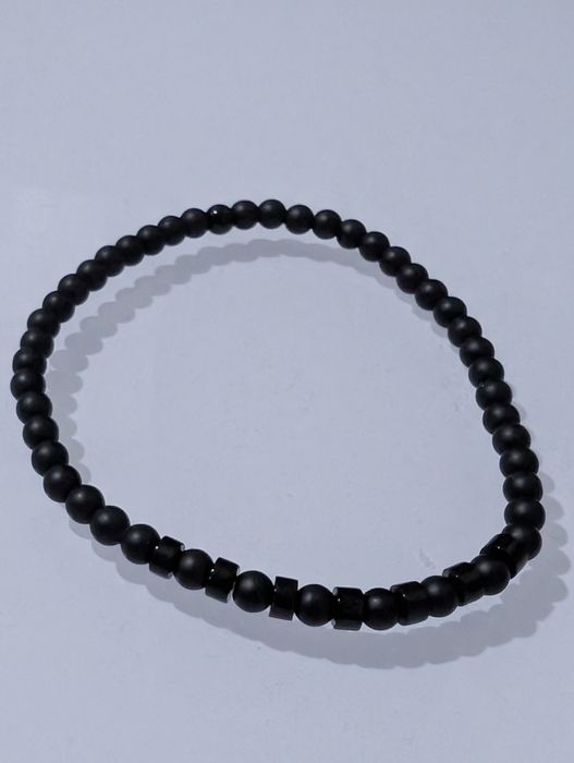 Чоловічий браслет з натурального каменю онікс 4мм із цілющою чакрою -