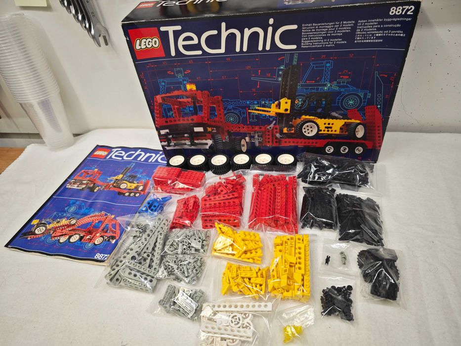 Lego Technic 8872 "Forklift Transporter"; 1993; [156]