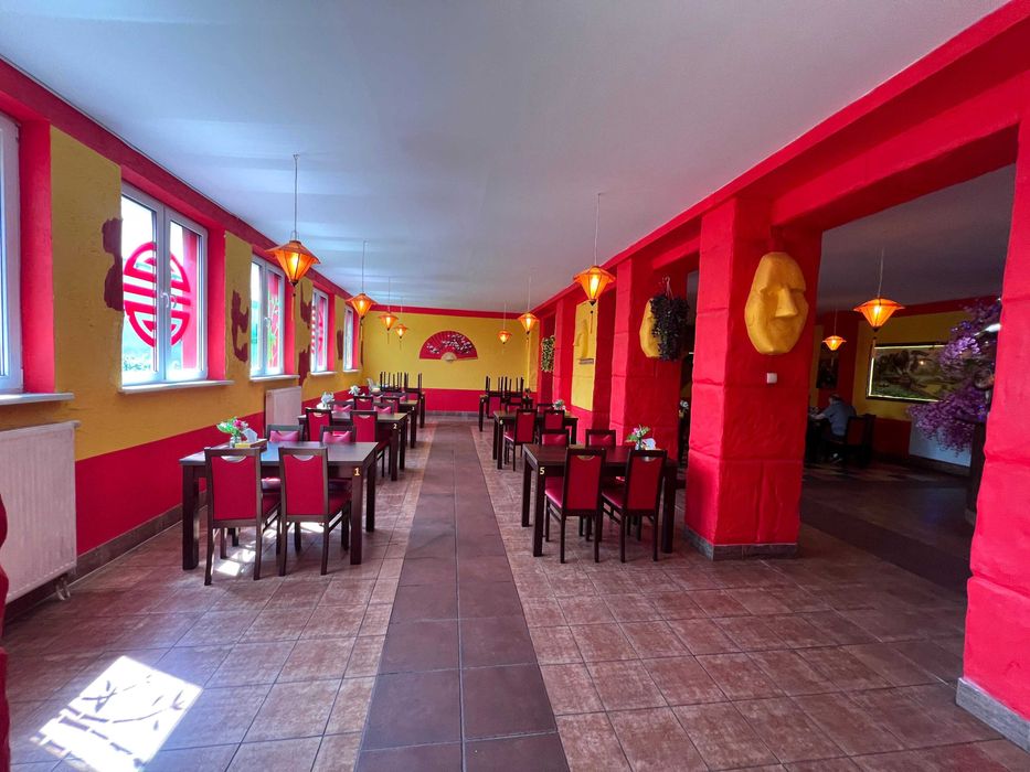 Duży budynek użytkowy, 450 m2 - Wołów