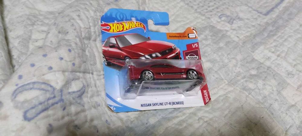 Машинка Hot Wheels Nissan Skyline GT-R (BCNR33) 2019 Базовая див інші