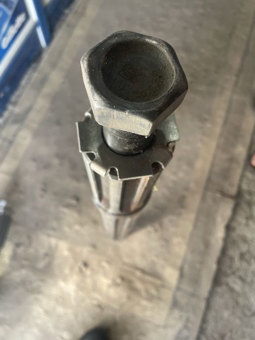 Вали КПП Т-150 Вал главного щеплення Вал вторинний