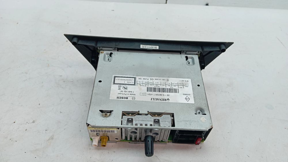 Rádio / auto-rádio RENAULT Laguna III (BT0/1)
